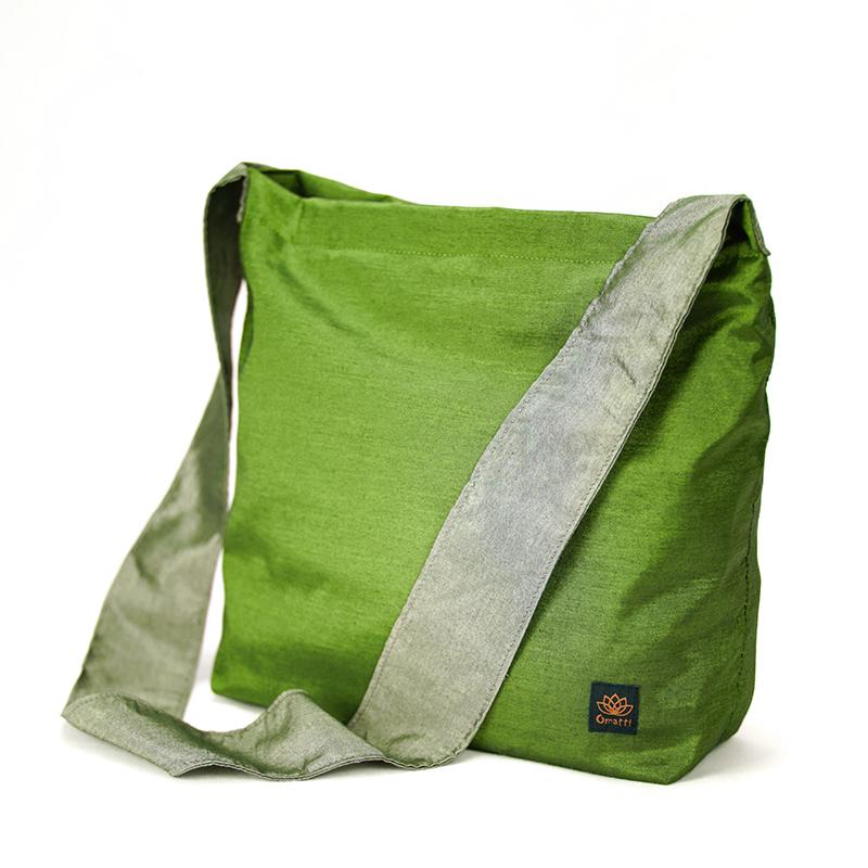 [CTV006] Green Traveller L